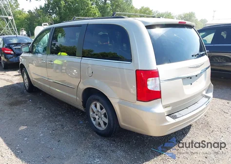 2013 Chrysler Town & Country Touring from USA, damaged, VIN 2C4RC1BG9DR526573